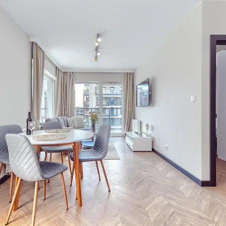 Modern Business - Balcony, Parking - By Rentujemy Apartamento